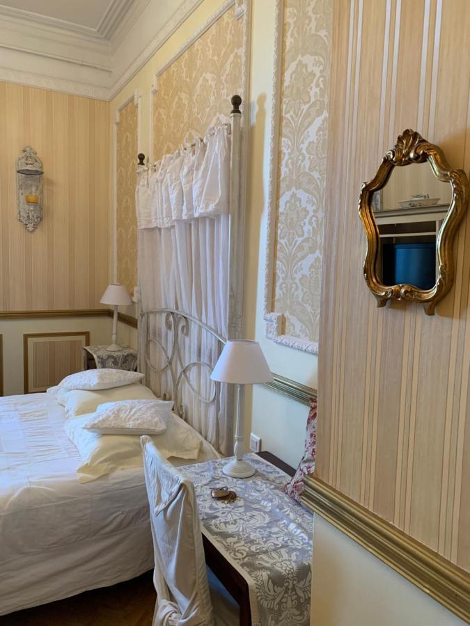 Chateau Sainte Colombe Bed & Breakfast Exterior photo